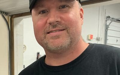 Linden Holsinger receives second quarter award