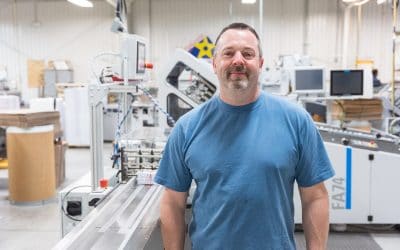 MCCLUNG RECOGNIZES EMPLOYEE OF THE QUARTER